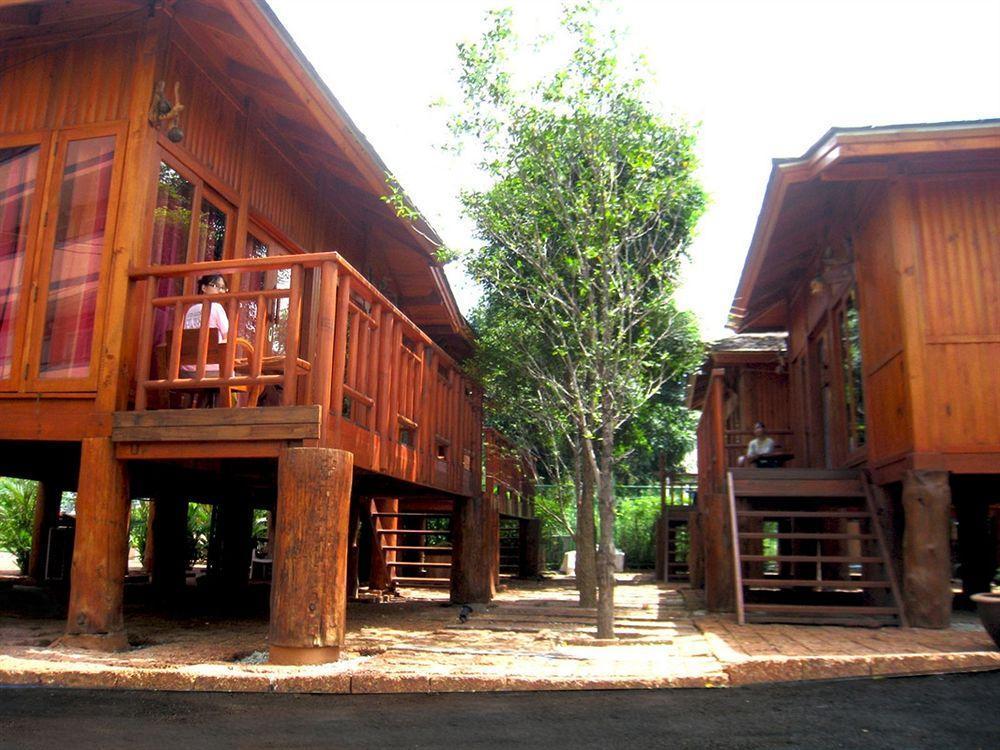 מלון Wood House פאטאיה מראה חיצוני תמונה