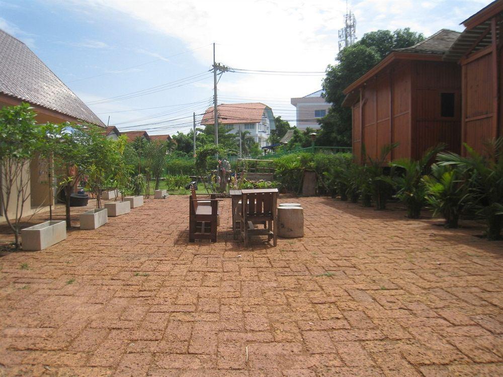 מלון Wood House פאטאיה מראה חיצוני תמונה