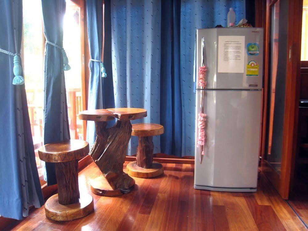 מלון Wood House פאטאיה מראה חיצוני תמונה