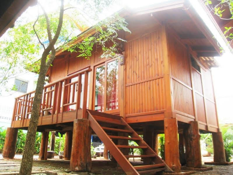 מלון Wood House פאטאיה מראה חיצוני תמונה