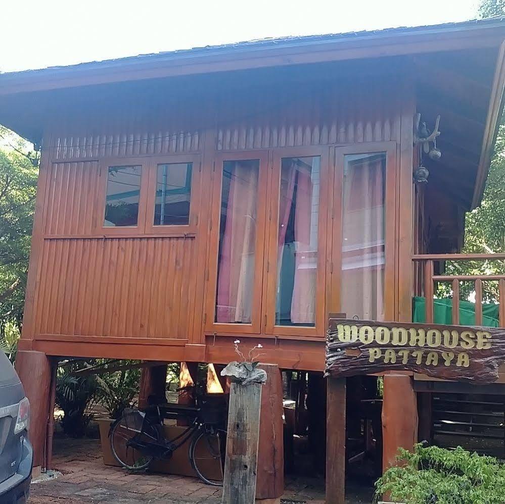 מלון Wood House פאטאיה מראה חיצוני תמונה